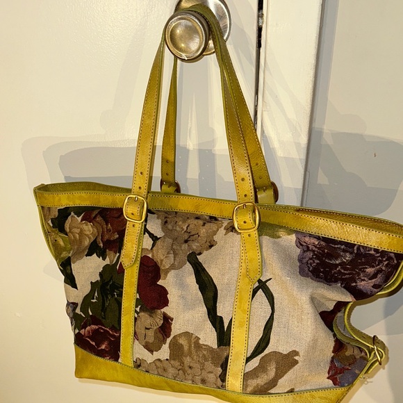 Valentino Vintage Canvas and Leater Floral Weekender tote Bag - Picture 2 of 10